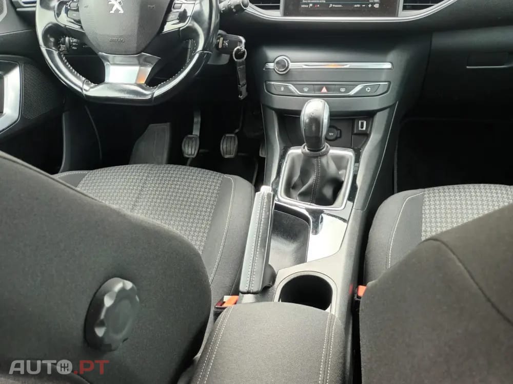 Peugeot 308 1.6 BlueHDi Style
