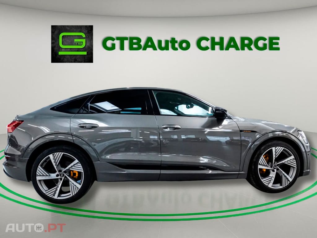Audi E-Tron I.V.A DEDUTÍVEL 55 S LINE BLACK EDITION