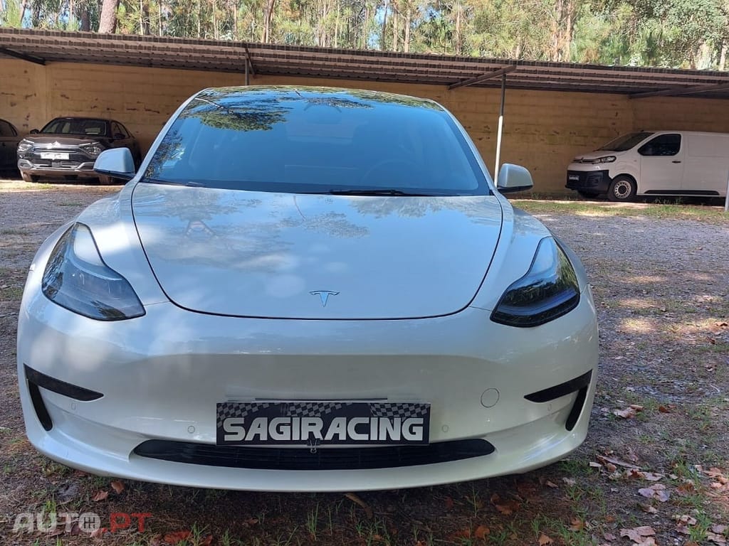 Tesla Model 3 Standard Range Plus RWD