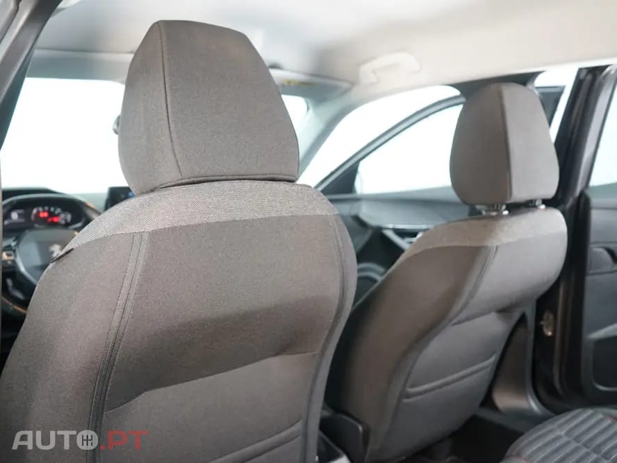 Peugeot 2008 1.2 PureTech Allure