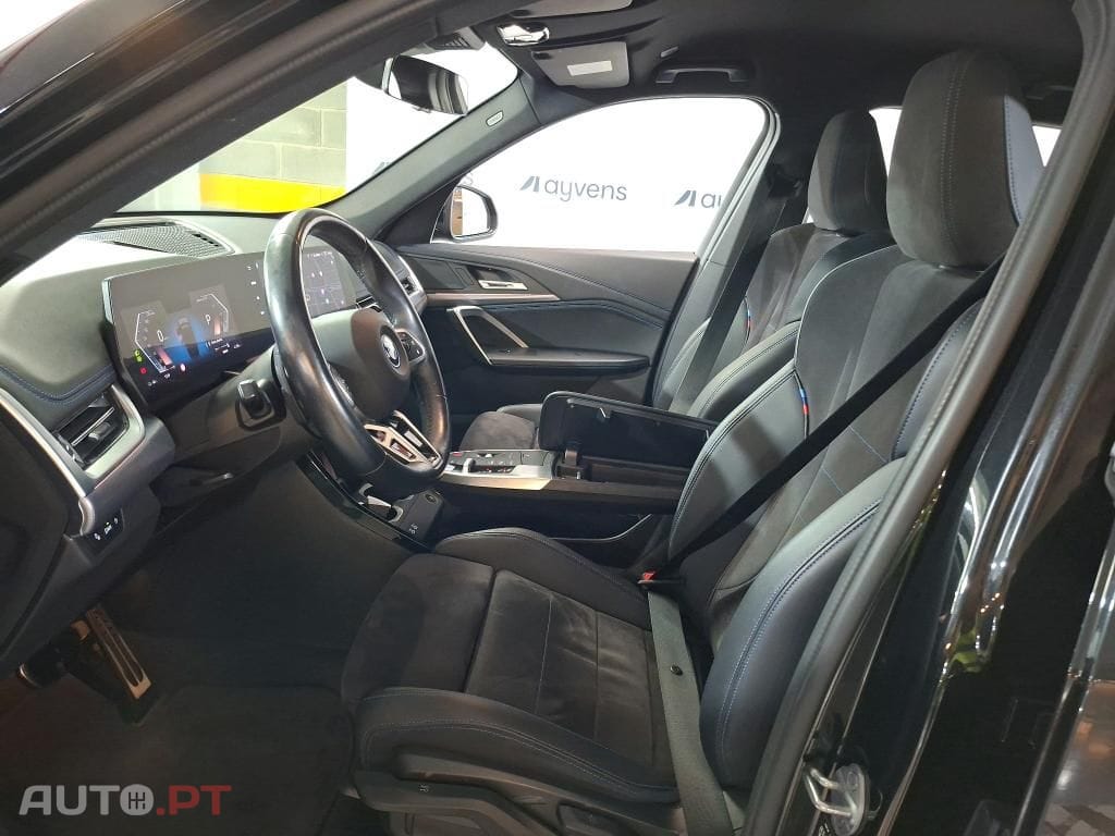 BMW iX1 xDrive30