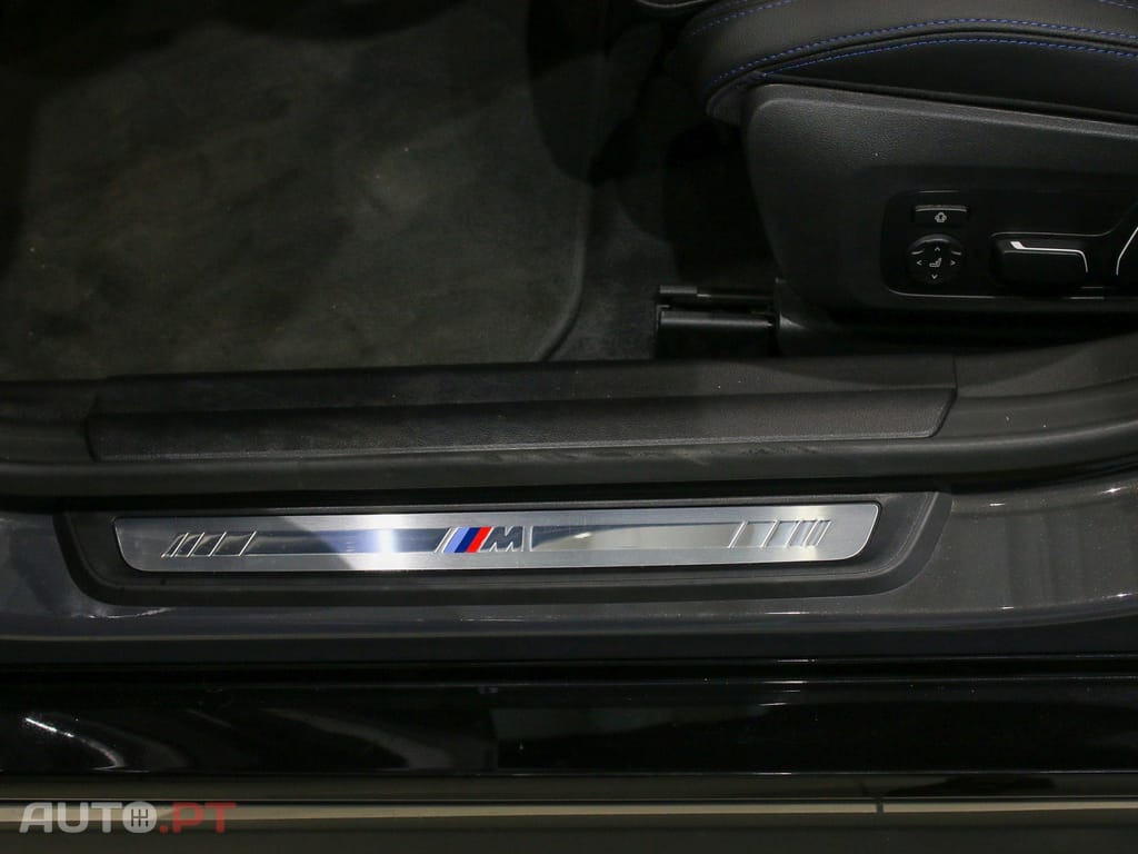 BMW i4 eDrive40 Pack Desportivo M