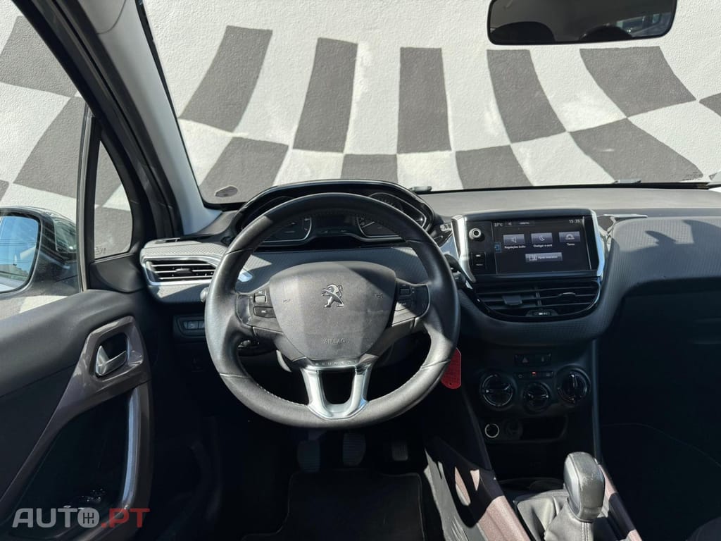 Peugeot 2008 1.2 PureTech Style