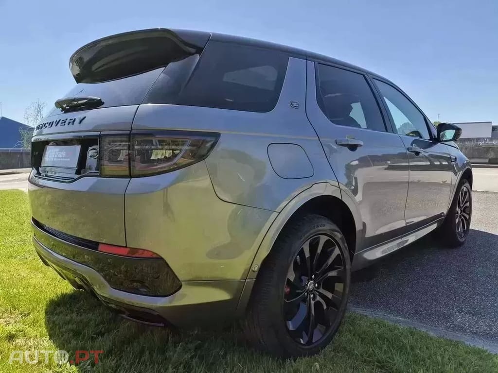 Land Rover Discovery Sport 1.5 I3 P300e AWD R-Dynamic HSE