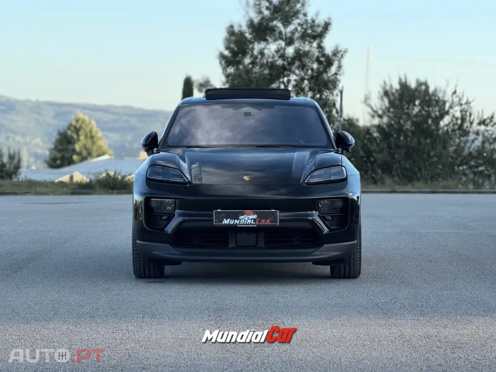 Porsche Macan Electric 4