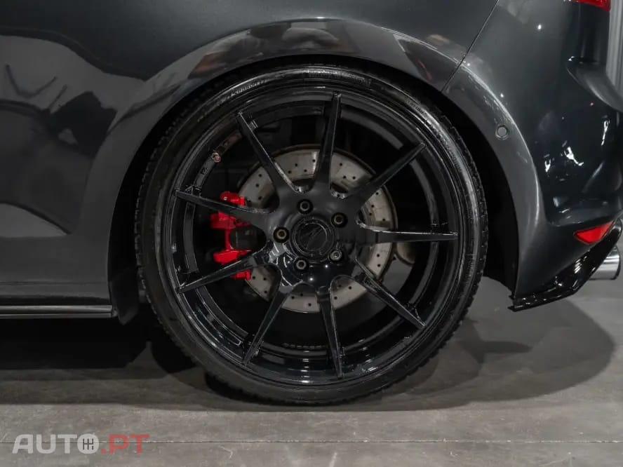 Volkswagen Golf 2.0 TSi GTi DSG Performance