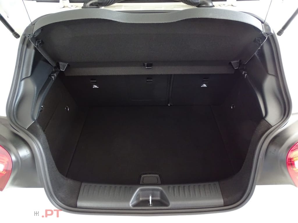 Mercedes-Benz A 180 d AMG Line