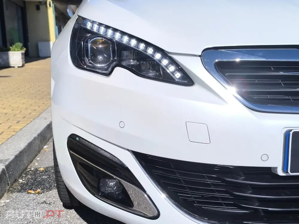 Peugeot 308 1.6 BlueHDi Allure J17