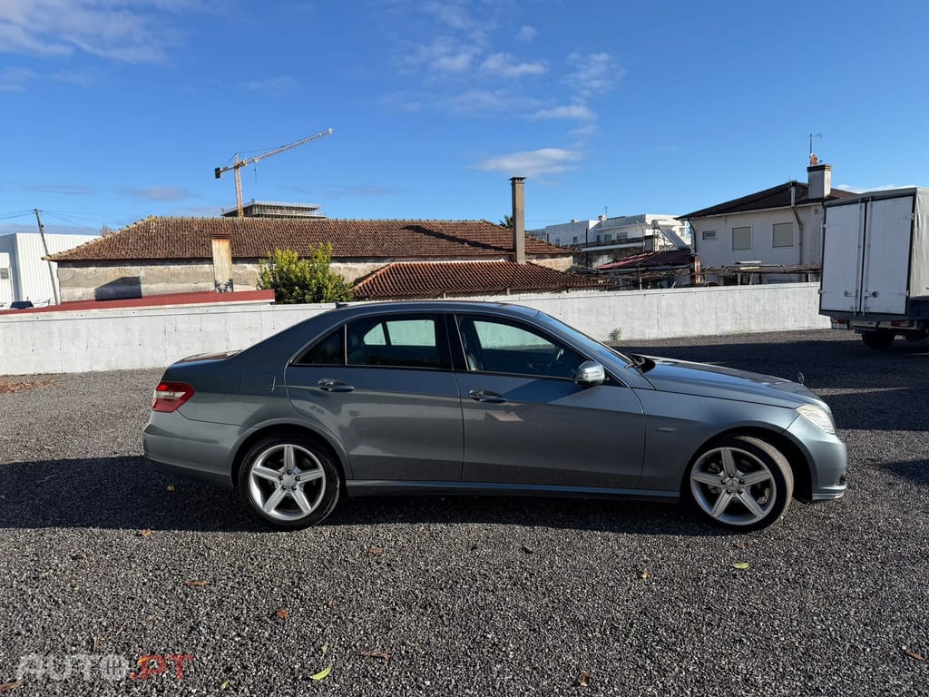 Mercedes-Benz E 220 CDi Avantgarde BlueEf. Auto.