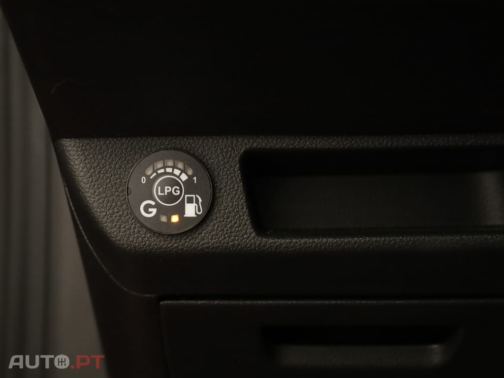 Renault Clio Clio 1.0 TCe Evolution Bi-Fuel — fotografia 20