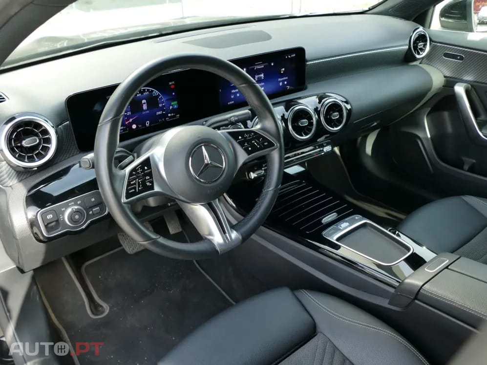 Mercedes-Benz A 250 e Progressive