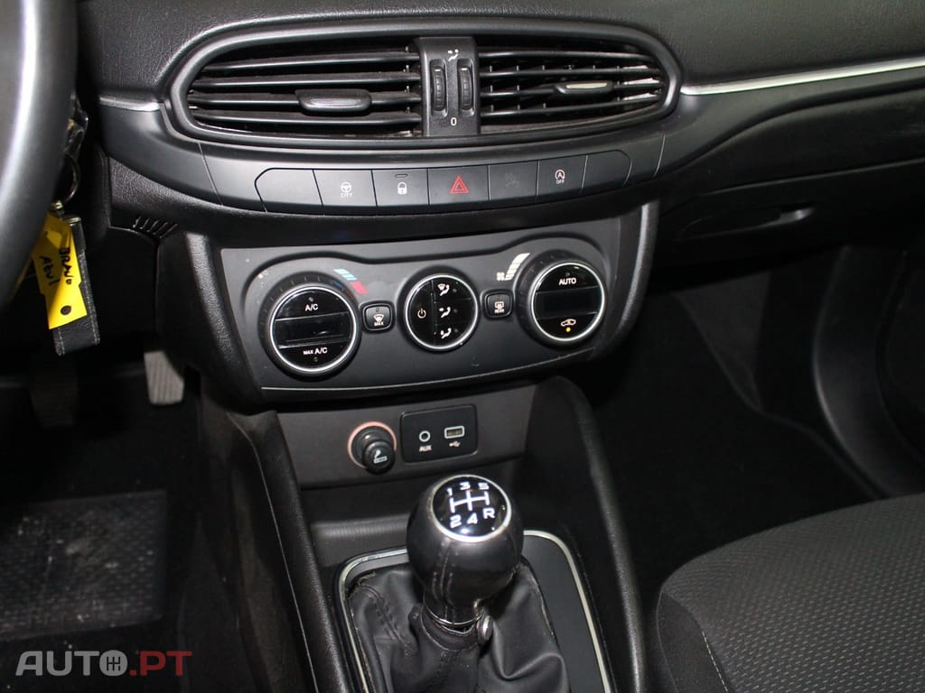 Fiat Tipo 1.3 M-Jet Lounge J17