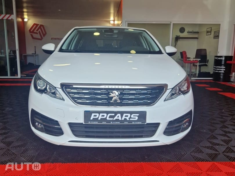 Peugeot 308 e-THP Allure