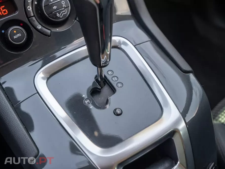 Peugeot 5008 1.6 E-HDi 7L SE Style 2-Tronic