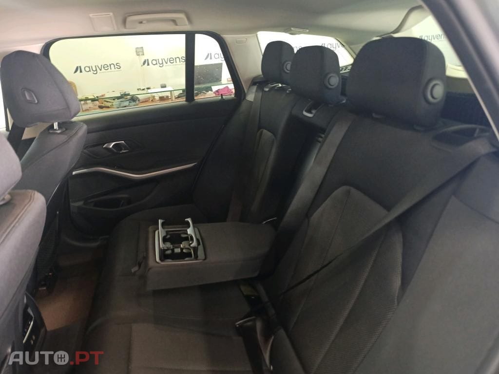 BMW 320 e Auto