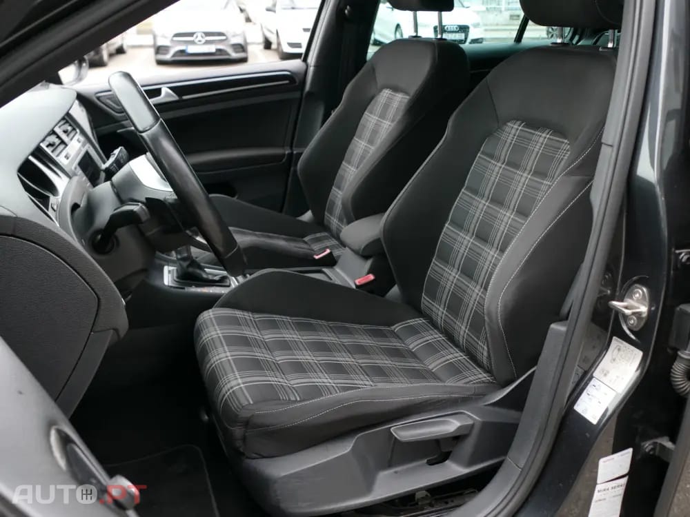 Volkswagen Golf Variant 2.0 TDi GTD DSG