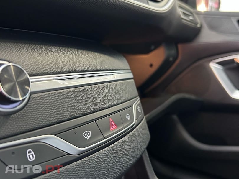 Peugeot 308 e-THP Allure