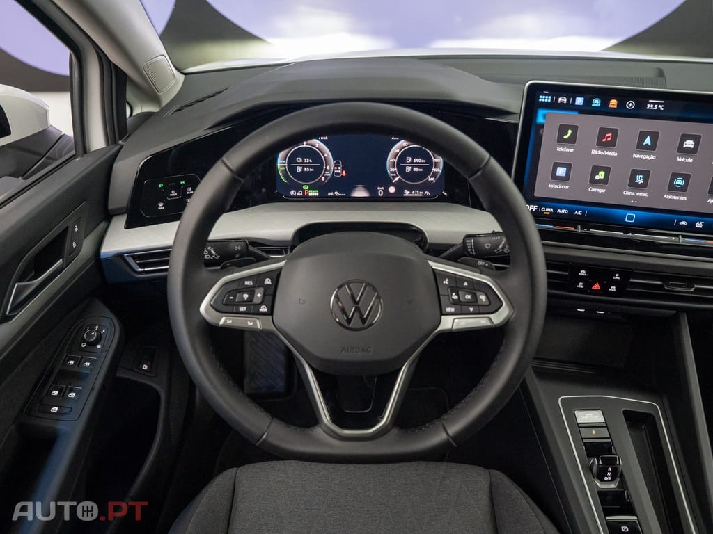 Volkswagen Golf 1.5 TSI e-Hybrid Life DSG