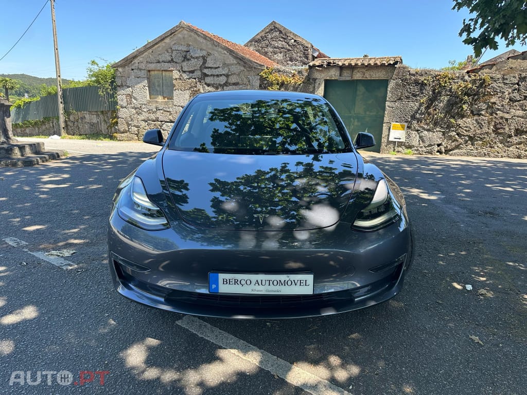 Tesla Model 3 Long-Range Dual Motor AWD