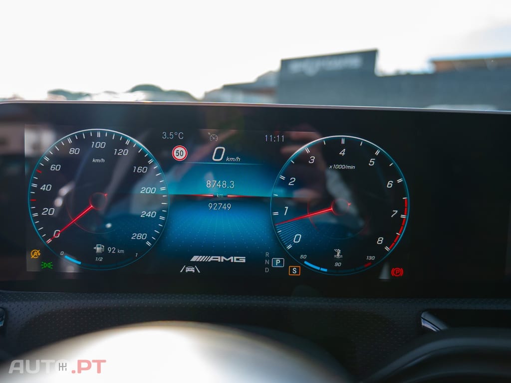 Mercedes-Benz A 35 AMG 4Matic Speedshift DCT 7G