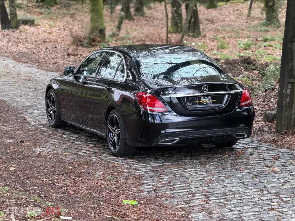 Mercedes-Benz C 300 h AMG Line