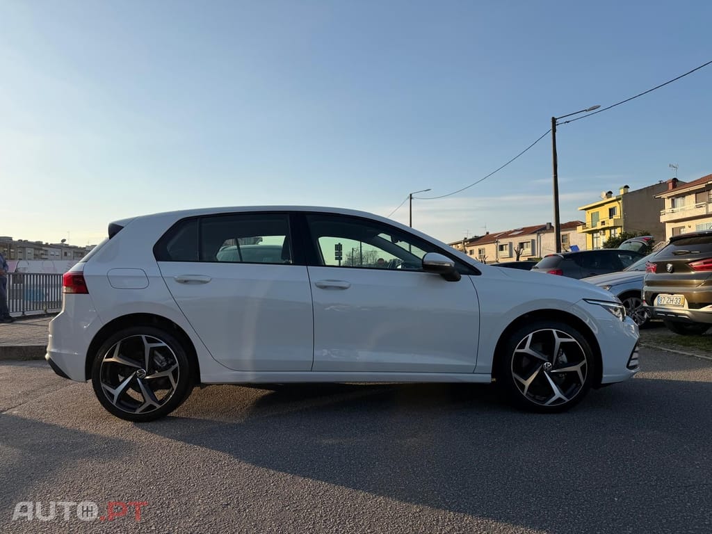 Volkswagen Golf 2.0 TDI Conceptline