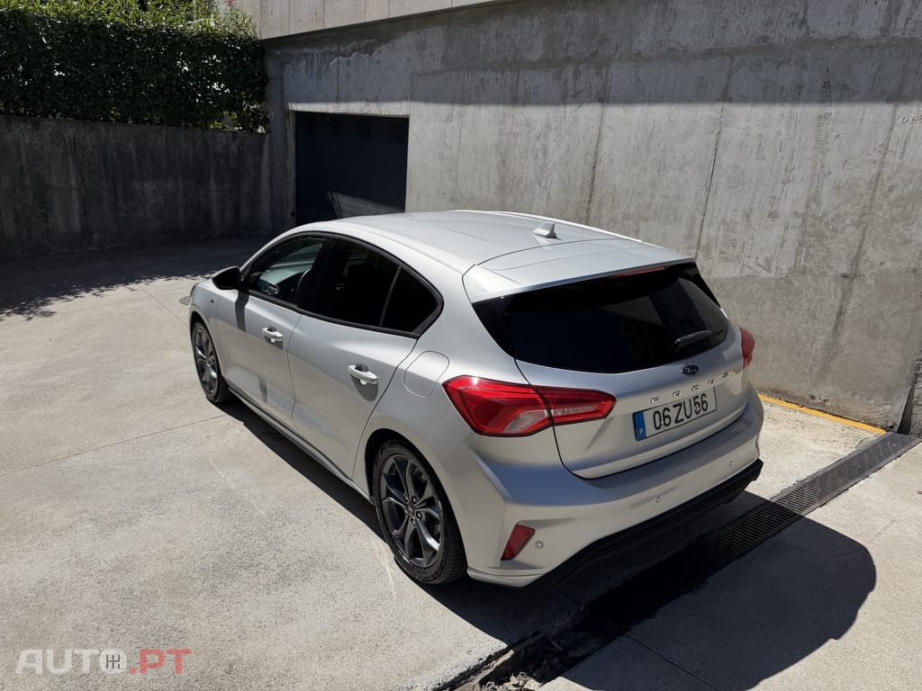 Ford Focus 1.0 EcoBoost MHEV ST-Line