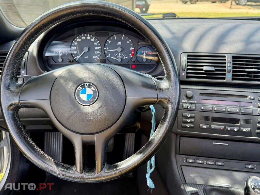 BMW 320 i Cabrio 6 Cilindros