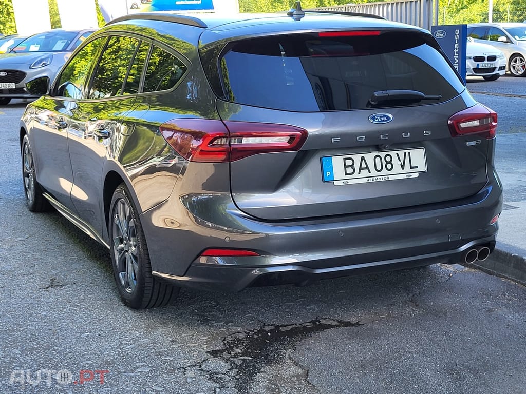 Ford Focus SW 1.0 EcoBoost MHEV ST-Line X
