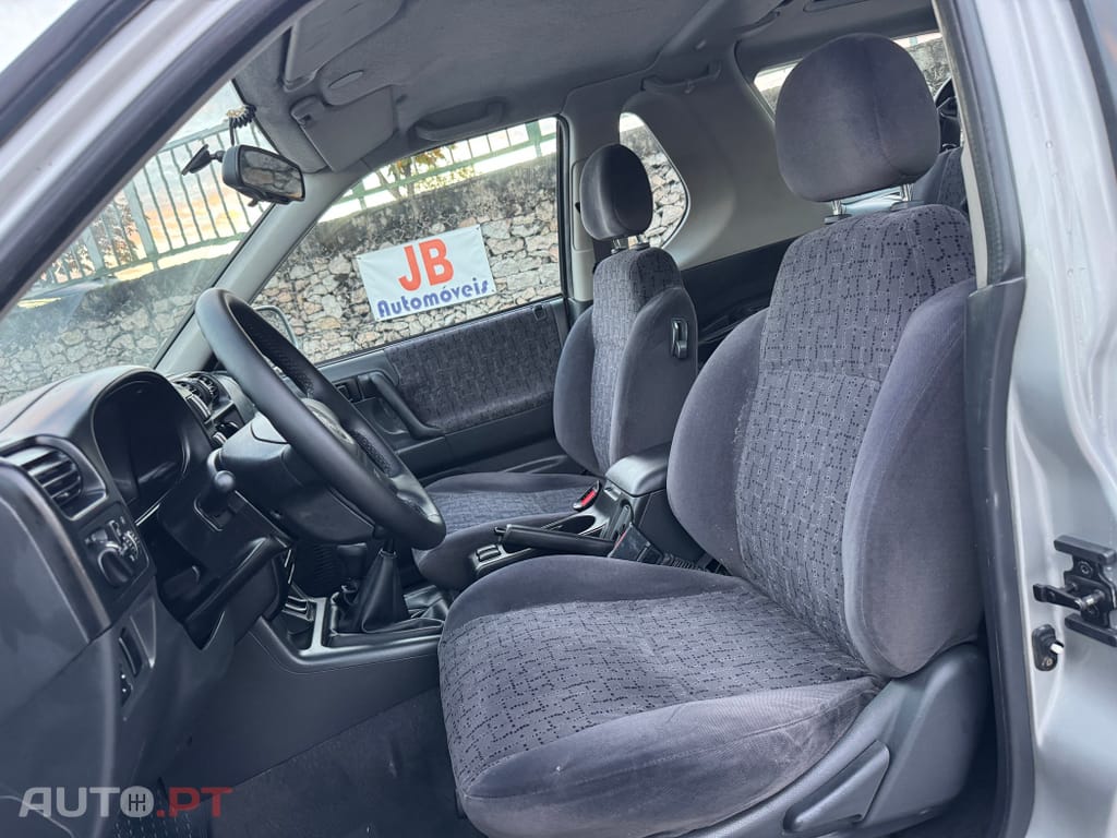 Opel Frontera 2.2 DTi Sport