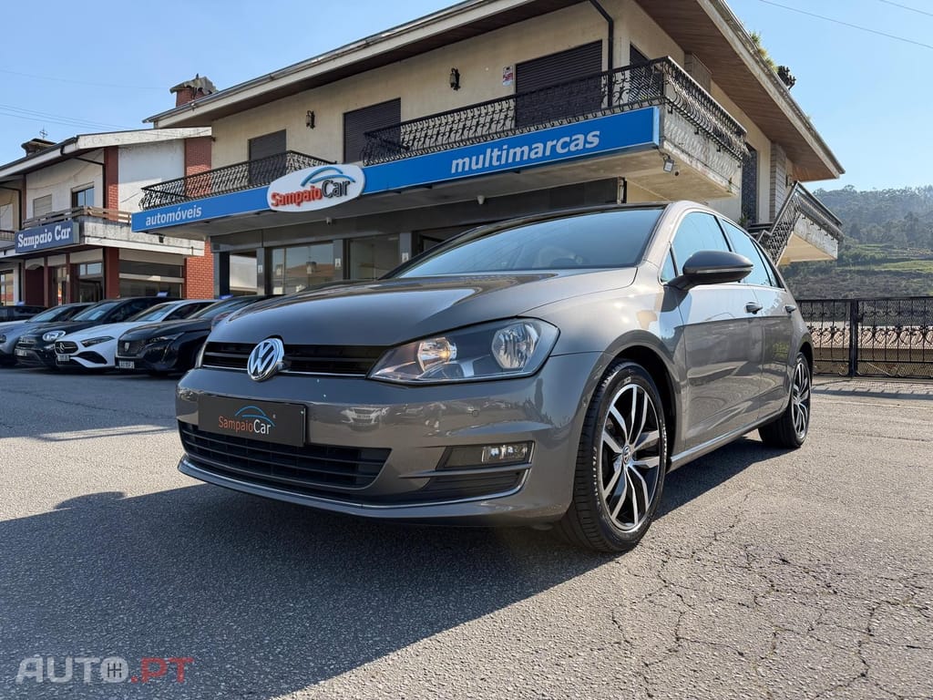 Volkswagen Golf 1.6 TDi Highline DSG