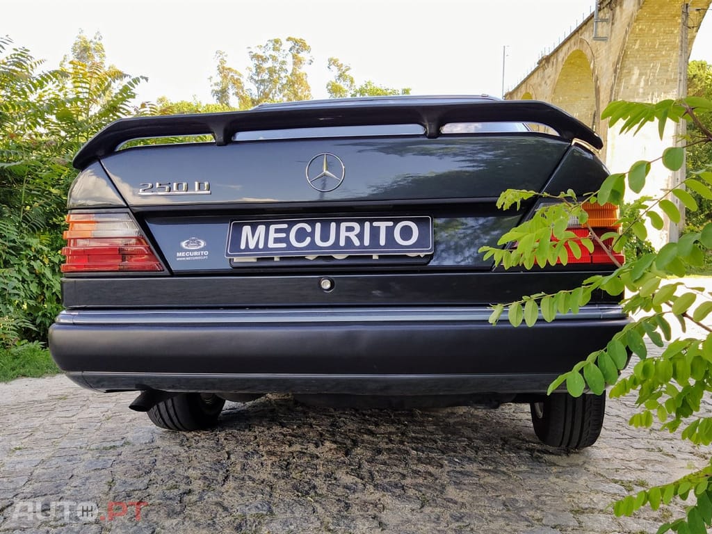 Mercedes-Benz 250 D