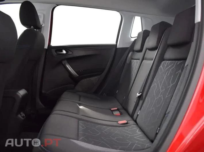 Peugeot 2008 1.5 BlueHDi Style