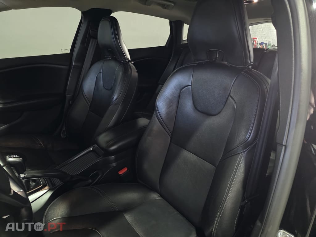 Volvo V40 2.0 D2 Momentum