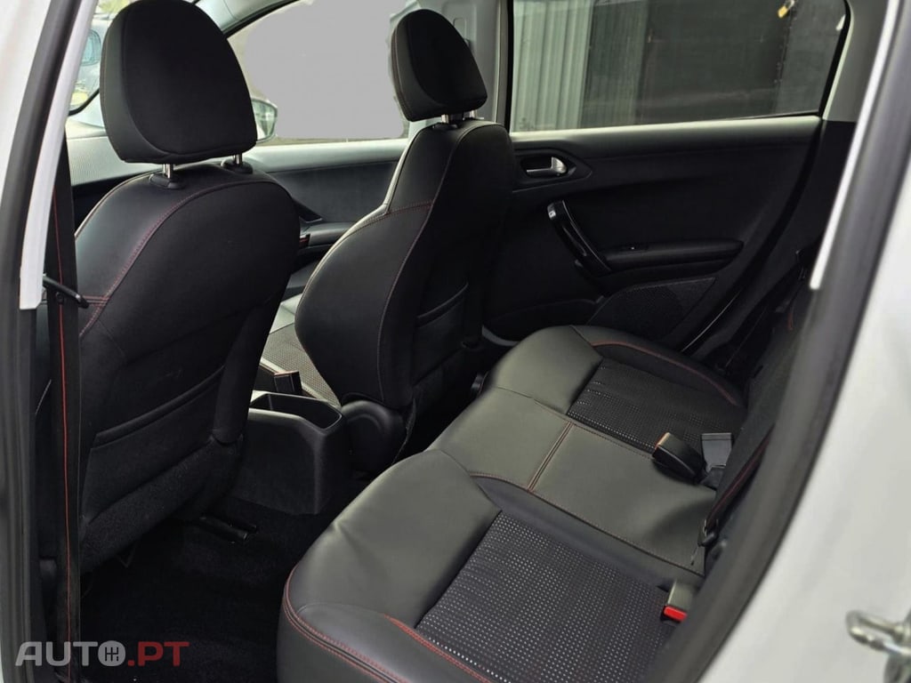 Peugeot 208 1.6 BlueHDi GT LINE