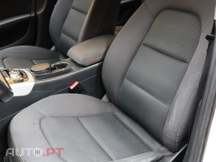 Audi A4 Avant 2.0 TDI S tronic
