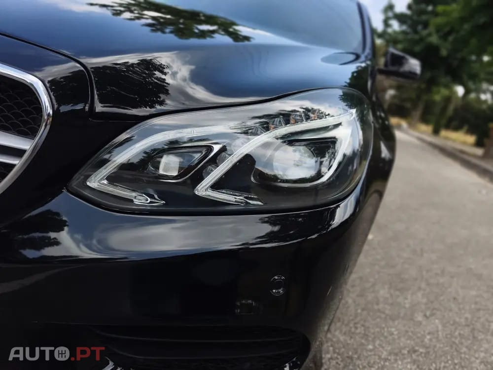 Mercedes-Benz E 220 CDI DPF BlueEFFICIENCY 7G-TRONIC Avantgarde