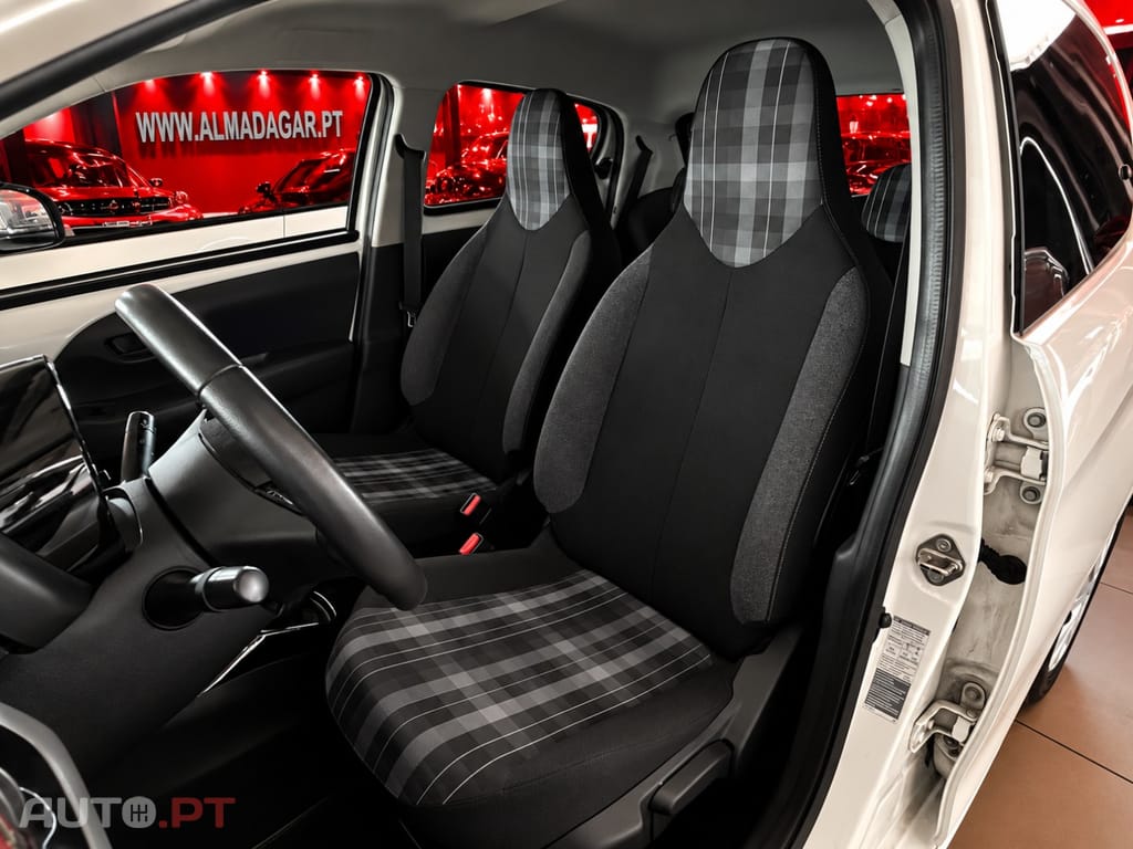 Peugeot 108 1.0 VTi Style