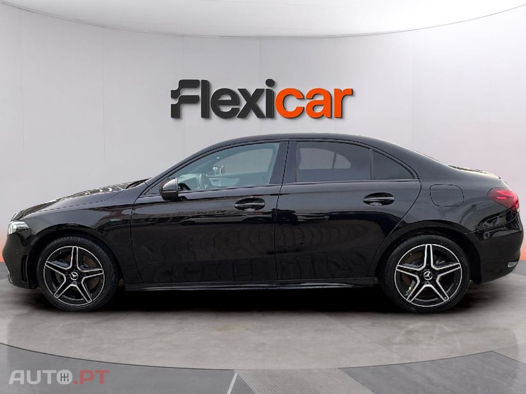 Mercedes-Benz A 250 e AMG Line