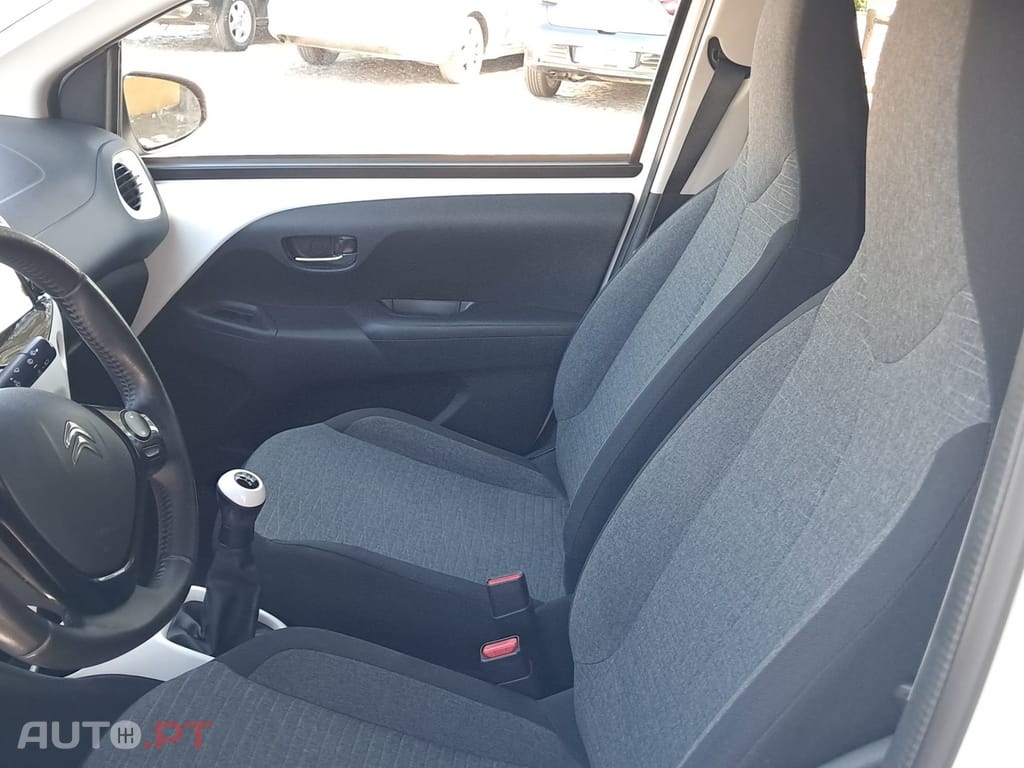 Citroen C1 1.2 VTi Shine