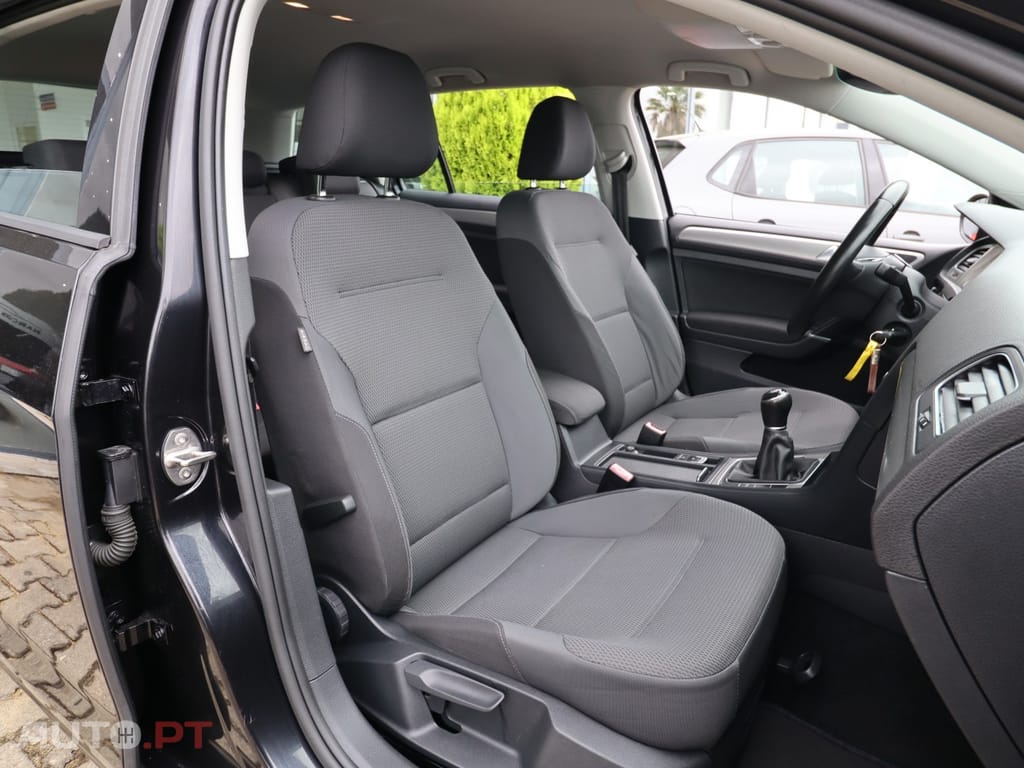 Volkswagen Golf Variant 1.6 TDi BlueMotion Confortline