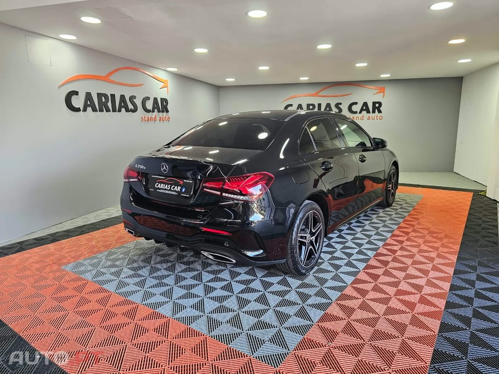 Mercedes-Benz A 250 e AMG Line