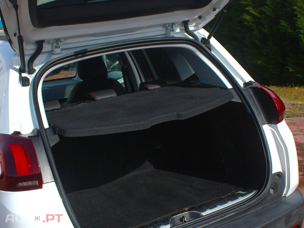 Peugeot 2008 1.2 PureTech GT Line