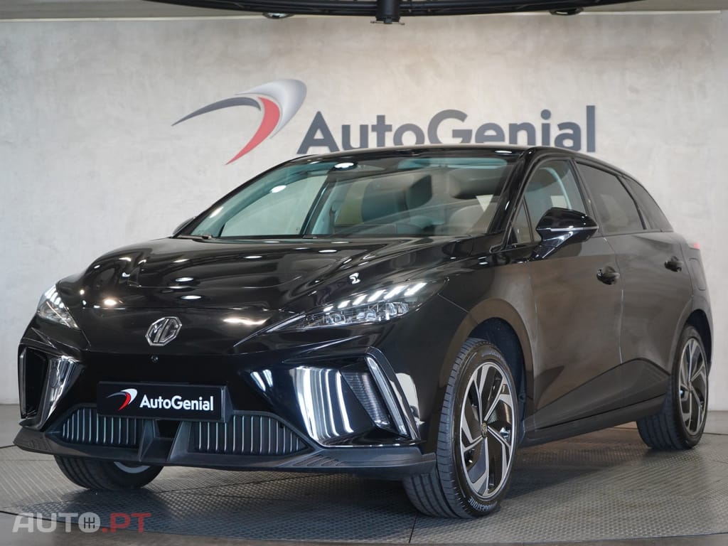 MG MG4 64 kWh Luxury