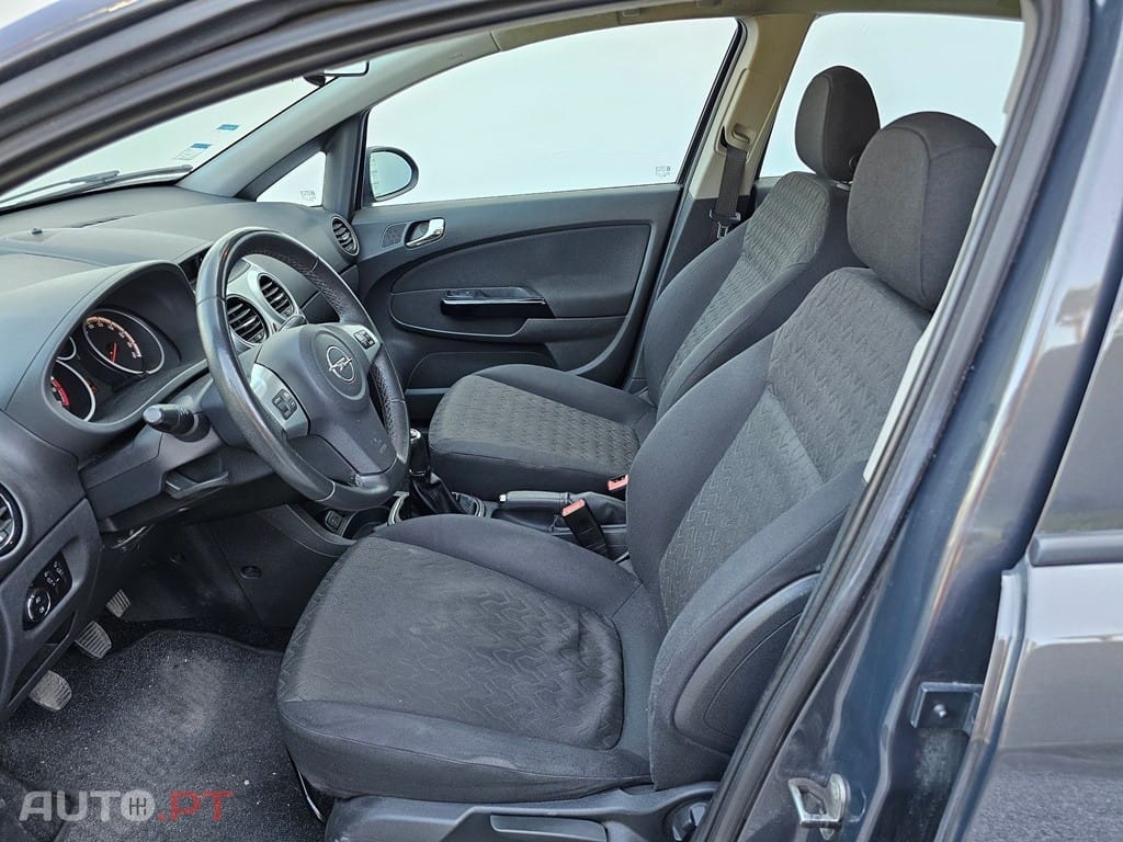 Opel Corsa 1.2 16V EcoFLEX Easytronic Color Elegance