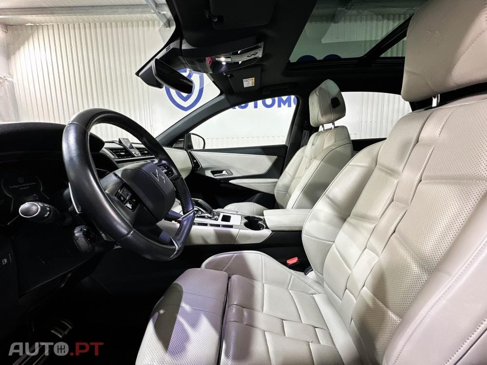 DS DS7 Crossback E-TENSE OPERA