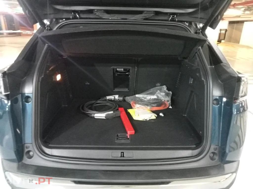 Peugeot 3008 1.6 Hybrid GT Pack e-EAT8