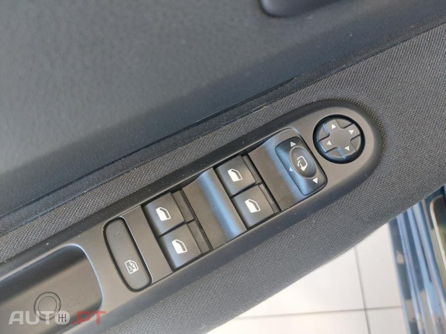 Peugeot 5008 1.6 BlueHDi Style