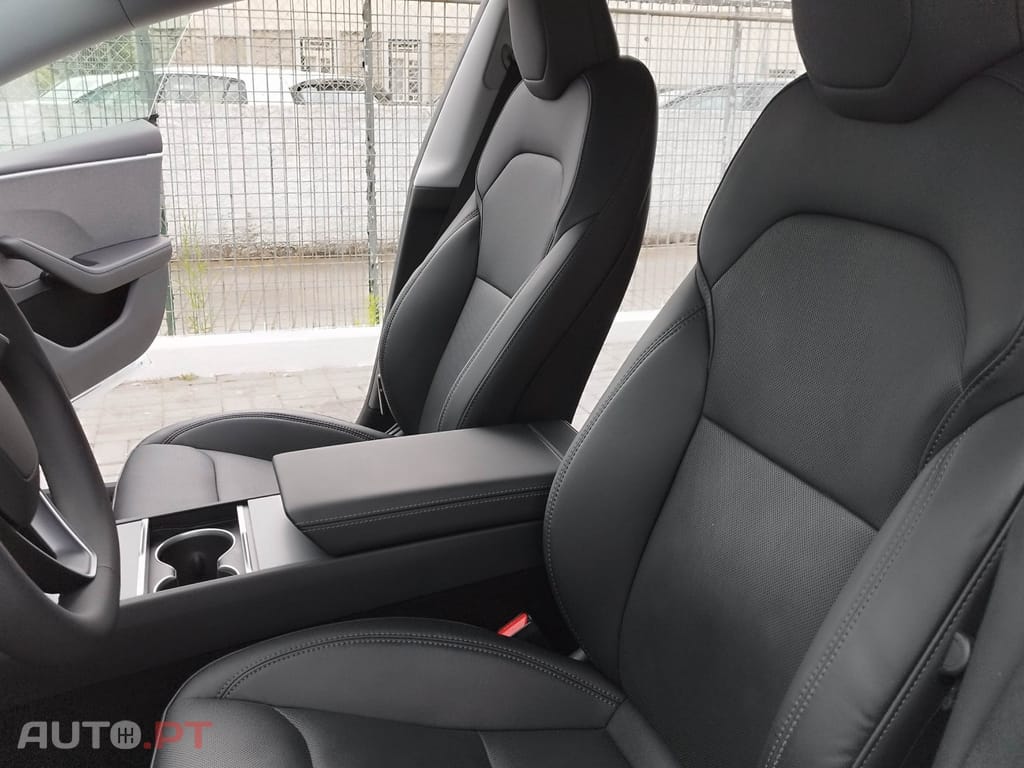 Tesla Model 3 Tração Traseira