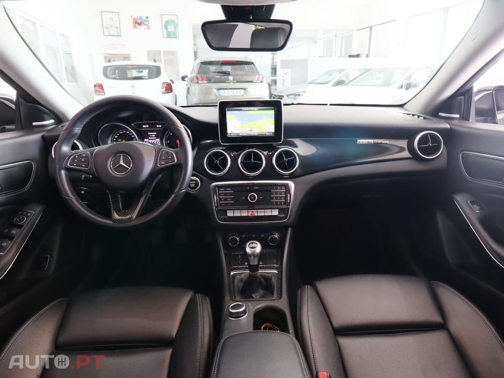 Mercedes-Benz CLA 180 d Shooting Brake